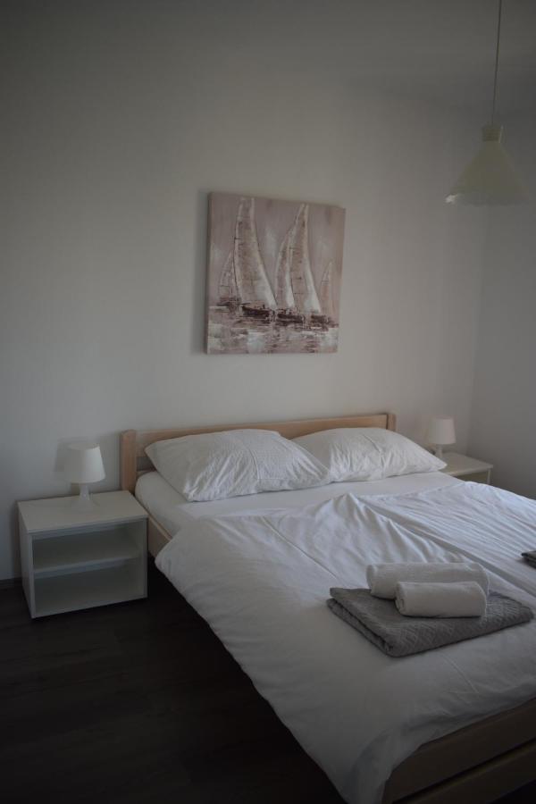 Apartments Mondo Вир Екстер'єр фото